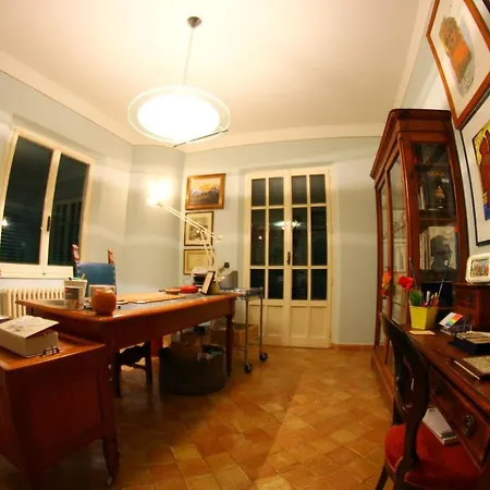 Charming House In With Shared Pool *